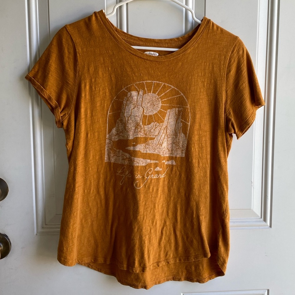 Old Navy • Life is Grand Canyon Graphic Tee Shirt